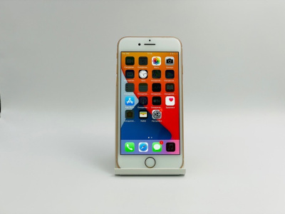 iPhone 8 б/у Состояние Хороший Gold 64gb